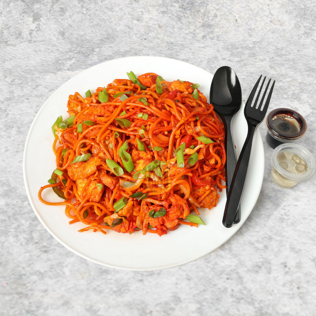 CHICKEN SCHEZWAN NOODLES